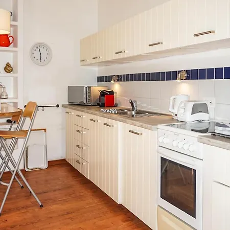Holiday home Stunning In With Kitchen
